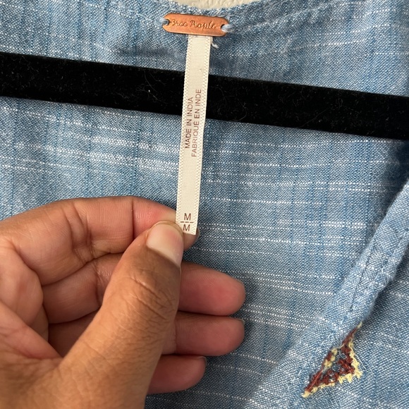 Free People Tallulah Embroidered Crop Peasant Top Blouse Blue M - Picture 10 of 11